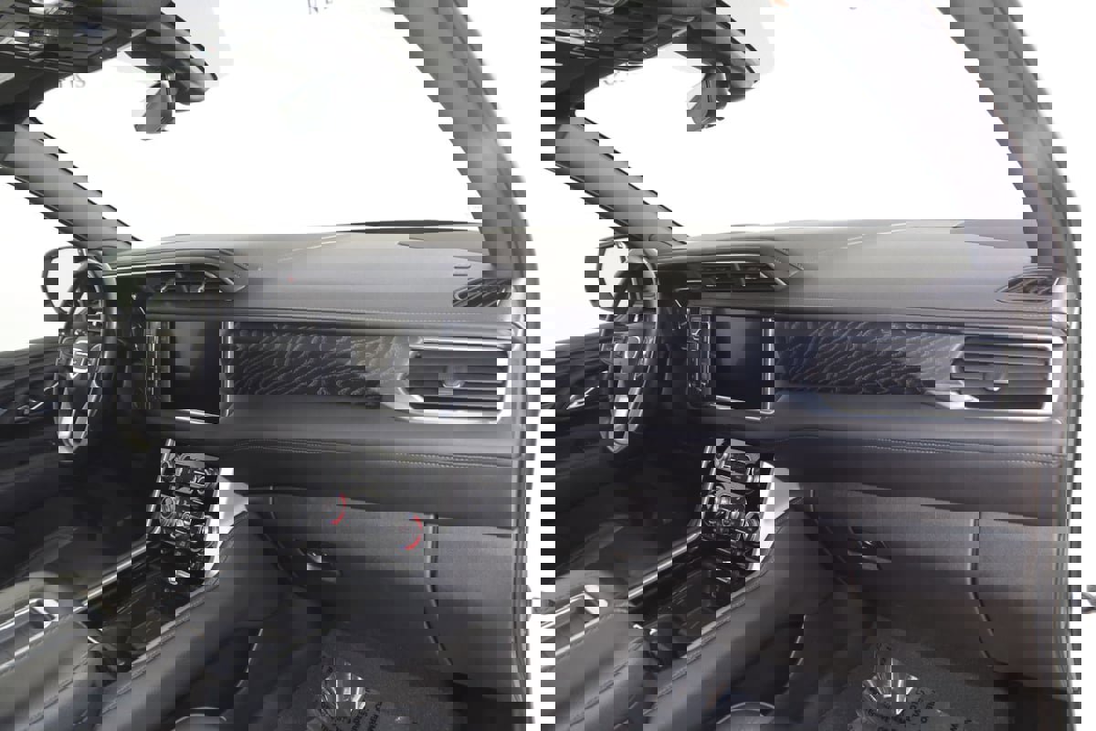 Used 2021 GMC Yukon XL Denali w/ Advanced Technology Package image 46