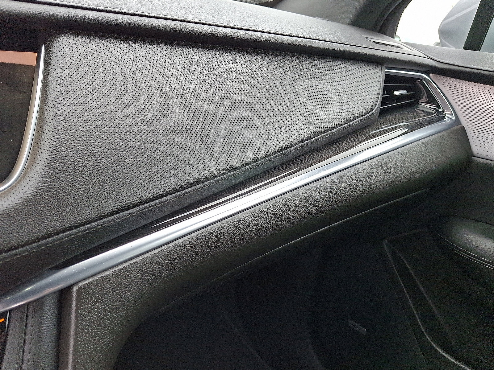 Certified 2022 Cadillac XT5 Premium Luxury image 21