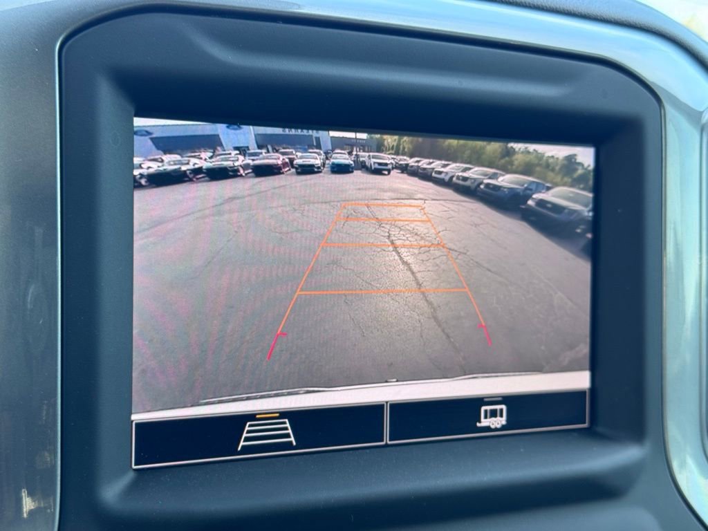 Used 2023 Chevrolet Silverado 1500 Custom image 32