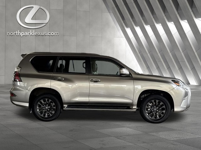 Certified 2020 Lexus GX 460 Premium w/ Premium Package AWD/4WD image 4