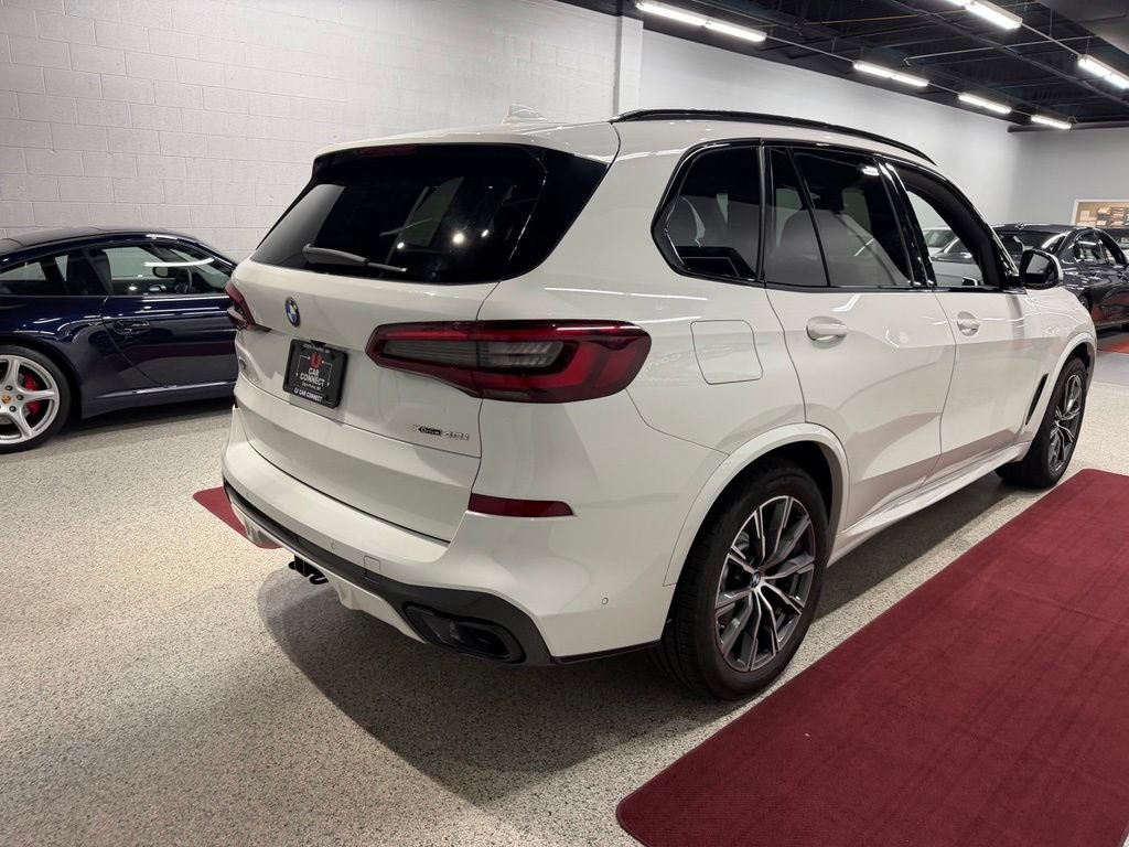 Used 2021 BMW X5 xDrive40i w/ M Sport Package AWD/4WD image 12