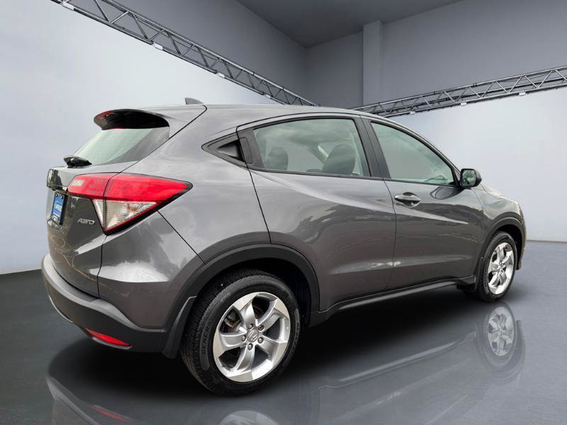 Used 2019 Honda HR-V LX image 7