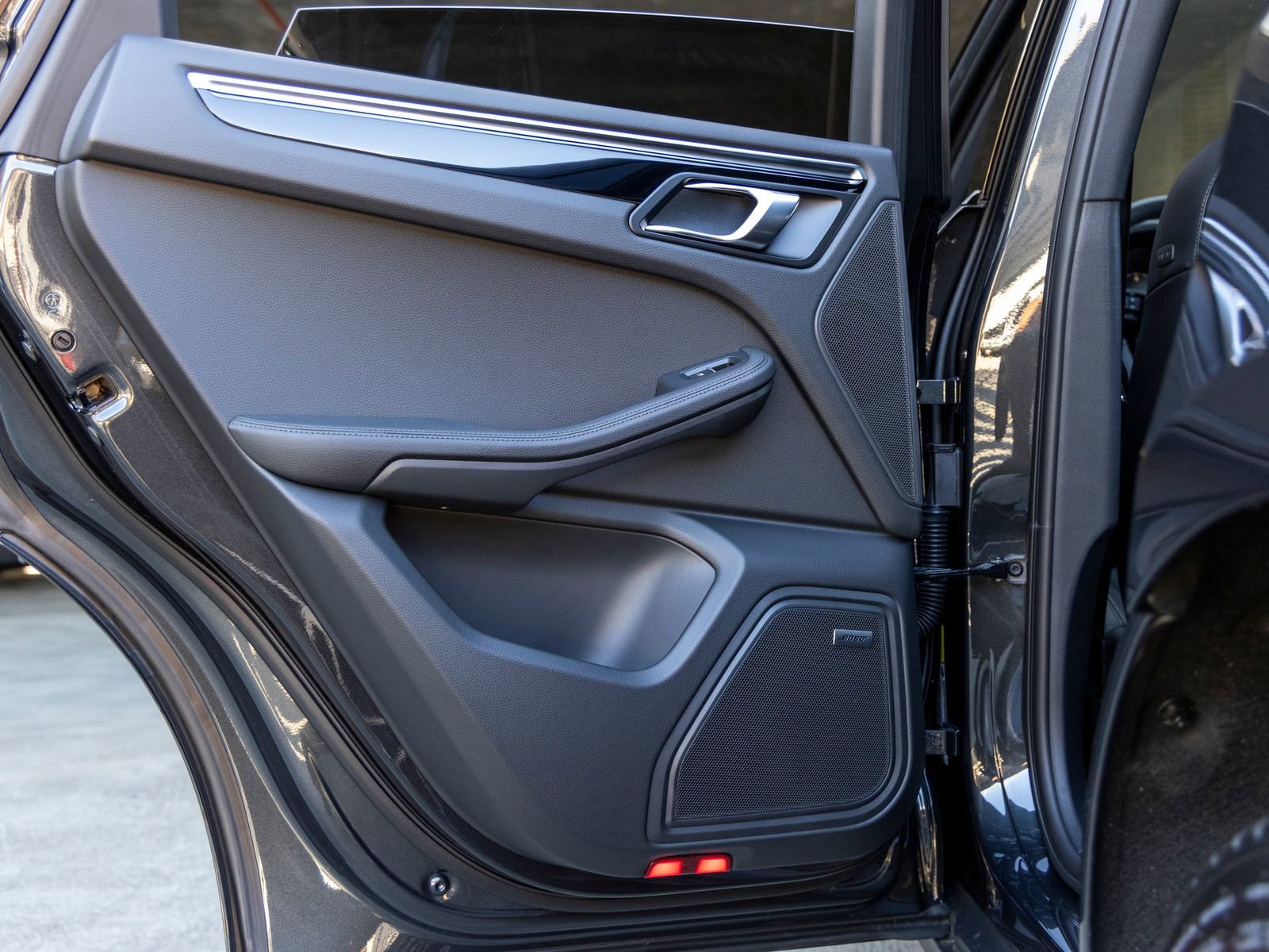 New 2026 Porsche Macan S image 39