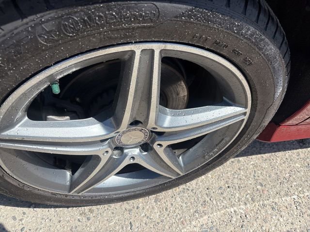 Used 2017 Mercedes-Benz E 300 4MATIC image 8