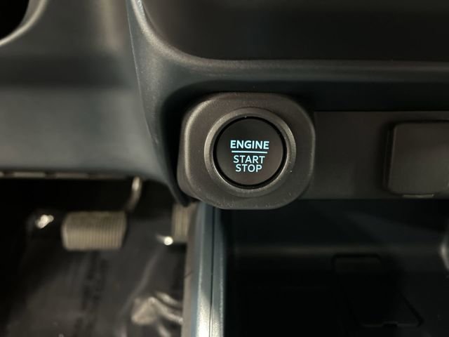 Used 2025 Ford Maverick XLT w/ Equipment Group 301A AWD/4WD image 18