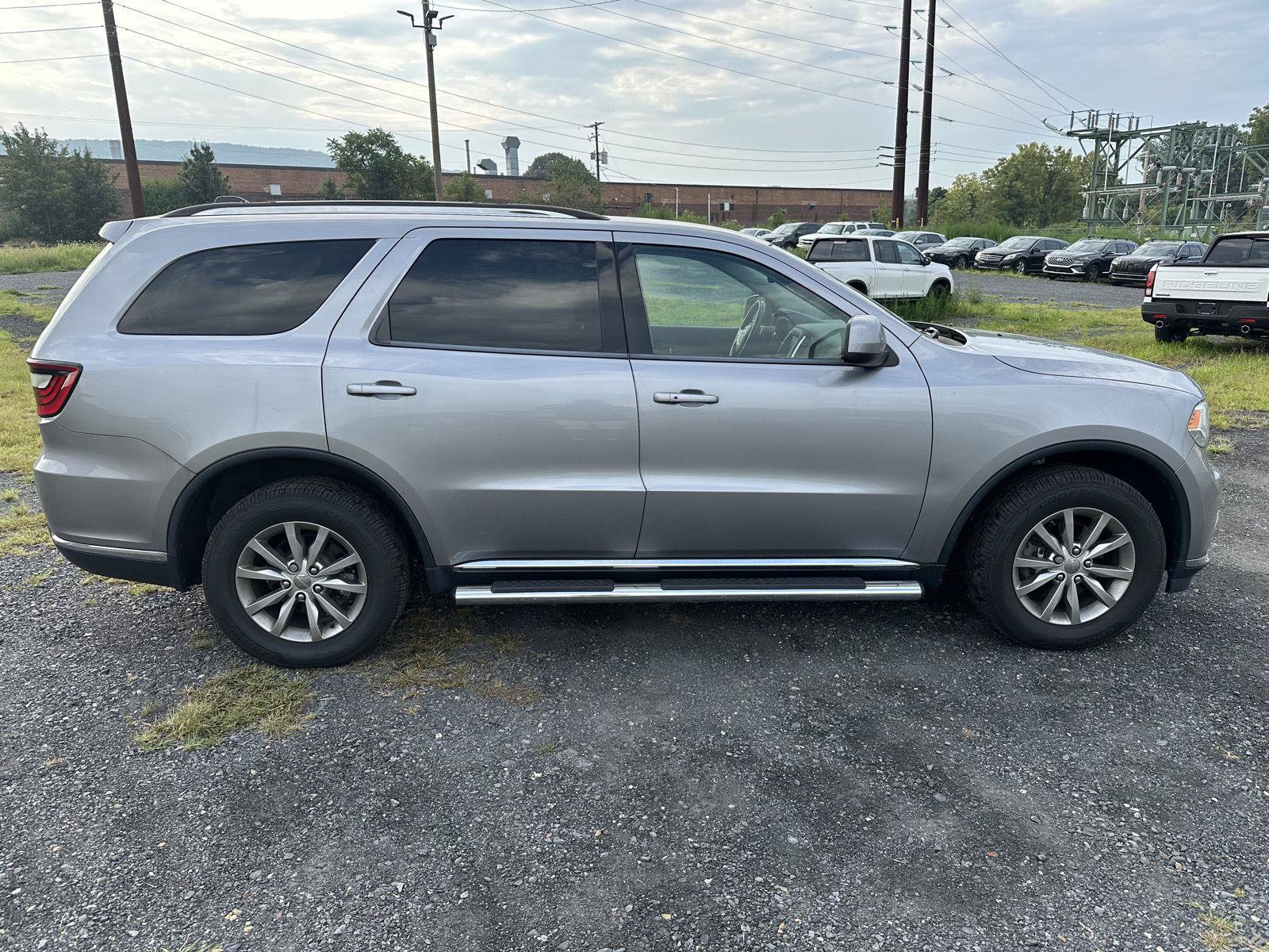 Used 2017 Dodge Durango SXT w/ Quick Order Package 23B AWD/4WD image 9