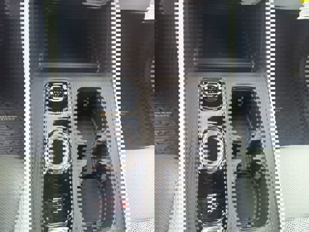 New 2026 Jeep Cherokee Overland w/ Trailer Tow Group image 20