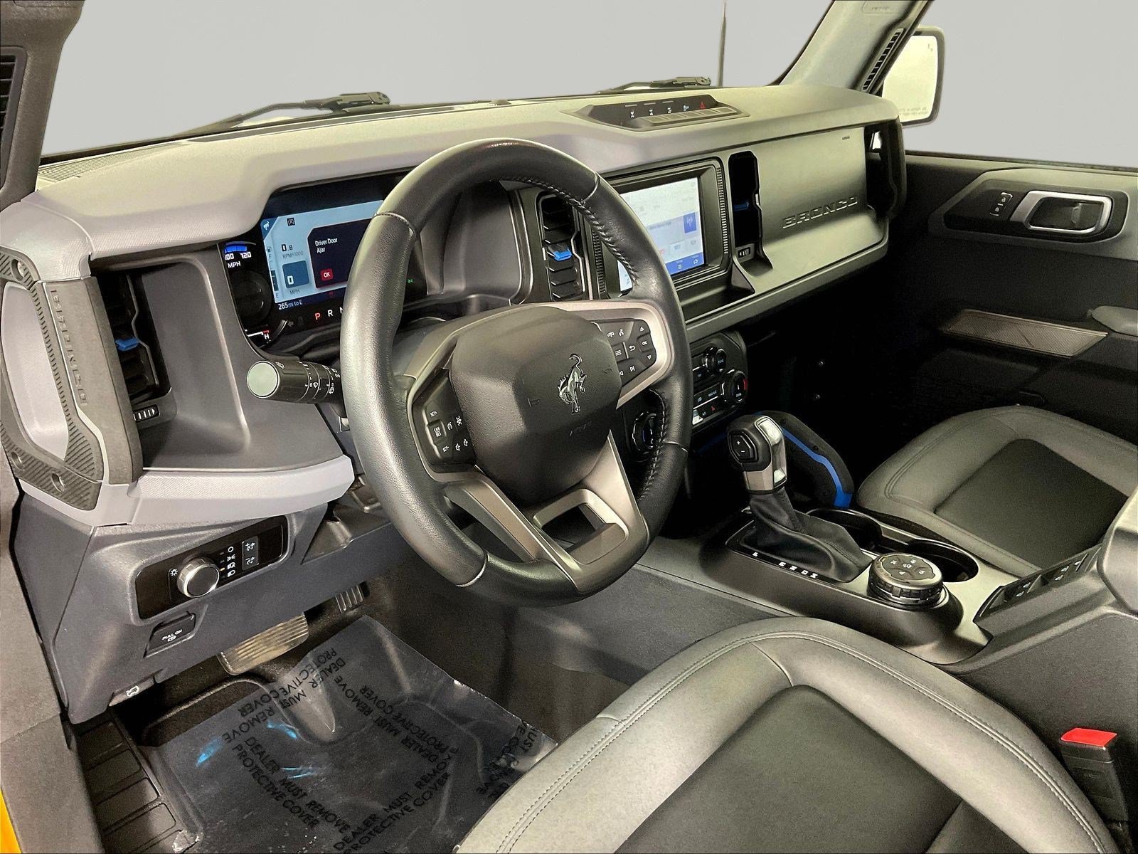 Used 2022 Ford Bronco Black Diamond w/ Sasquatch Package AWD/4WD image 17