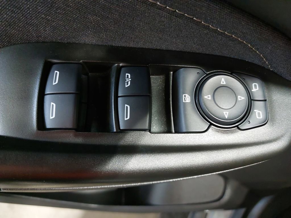 Used 2023 Chevrolet TrailBlazer ACTIV w/ Technology Package image 29