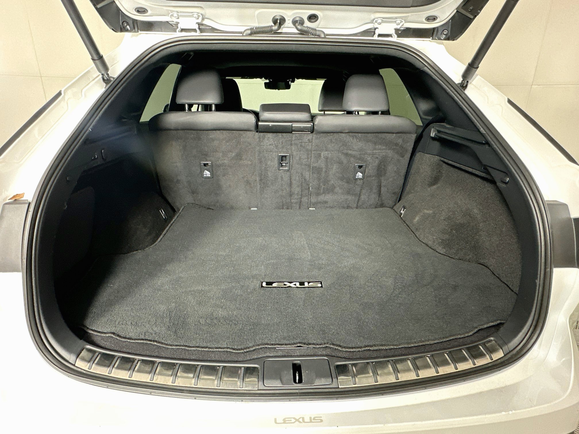 Used 2023 Lexus RX 350 Premium Plus w/ Cold Area Package AWD/4WD image 29