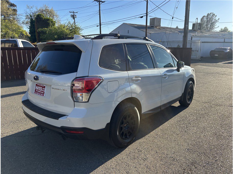 Used 2018 Subaru Forester 2.5i Premium AWD/4WD image 6