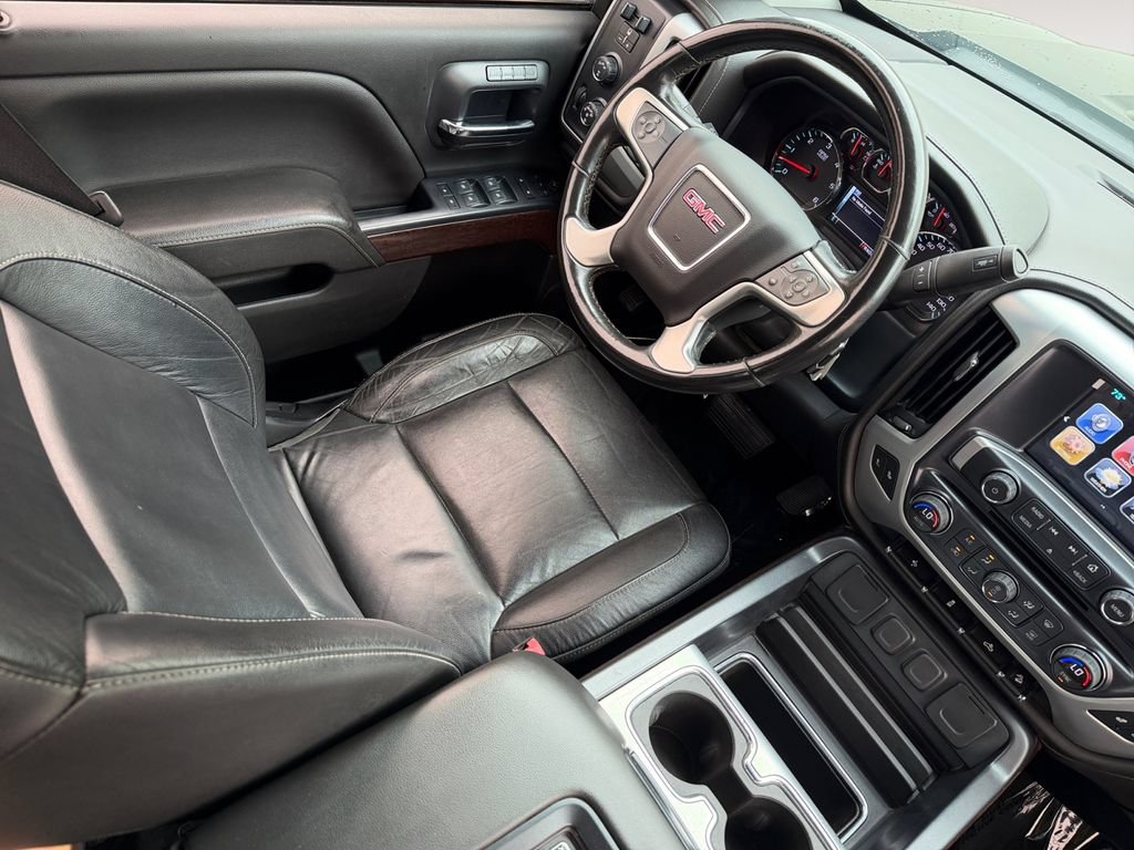 Used 2018 GMC Sierra 2500 SLT w/ Suspension Package, Off-Road AWD/4WD image 15