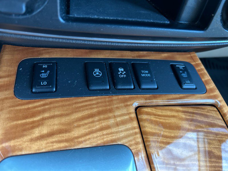 Used 2015 Nissan Armada Platinum w/ Platinum Reserve Package image 40