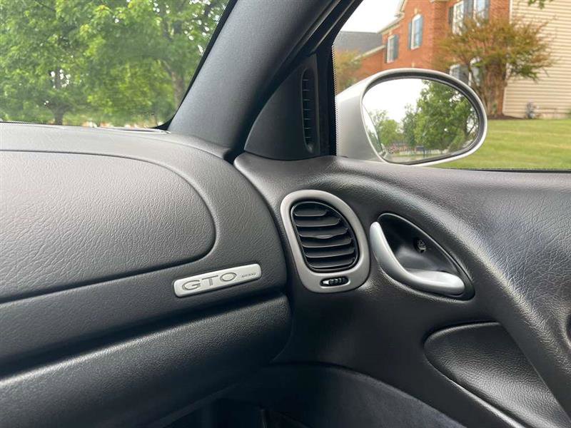 Used 2006 Pontiac GTO RWD image 28