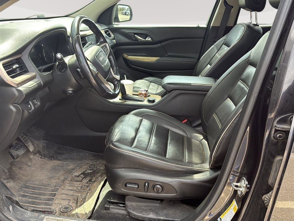 Used 2018 GMC Acadia Denali AWD/4WD image 2