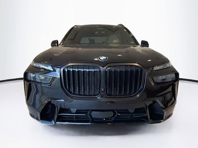 Used 2025 BMW X7 xDrive40i w/ Executive Package image 2