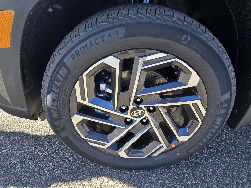 New 2026 Hyundai Tucson Limited image 9