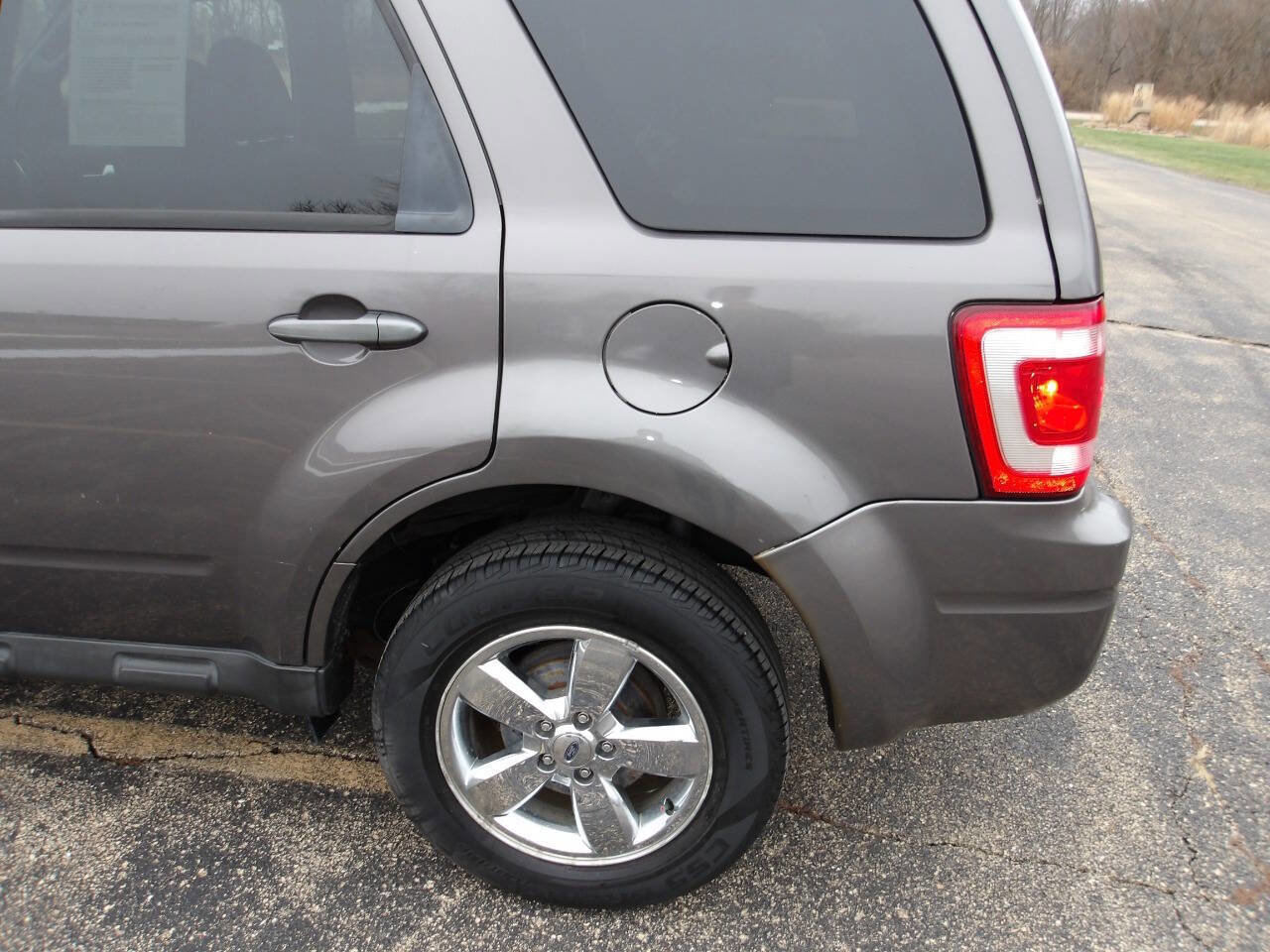 Used 2011 Ford Escape Limited image 34