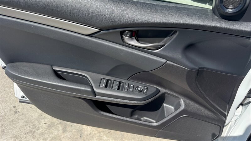 Used 2021 Honda Civic Sport image 8