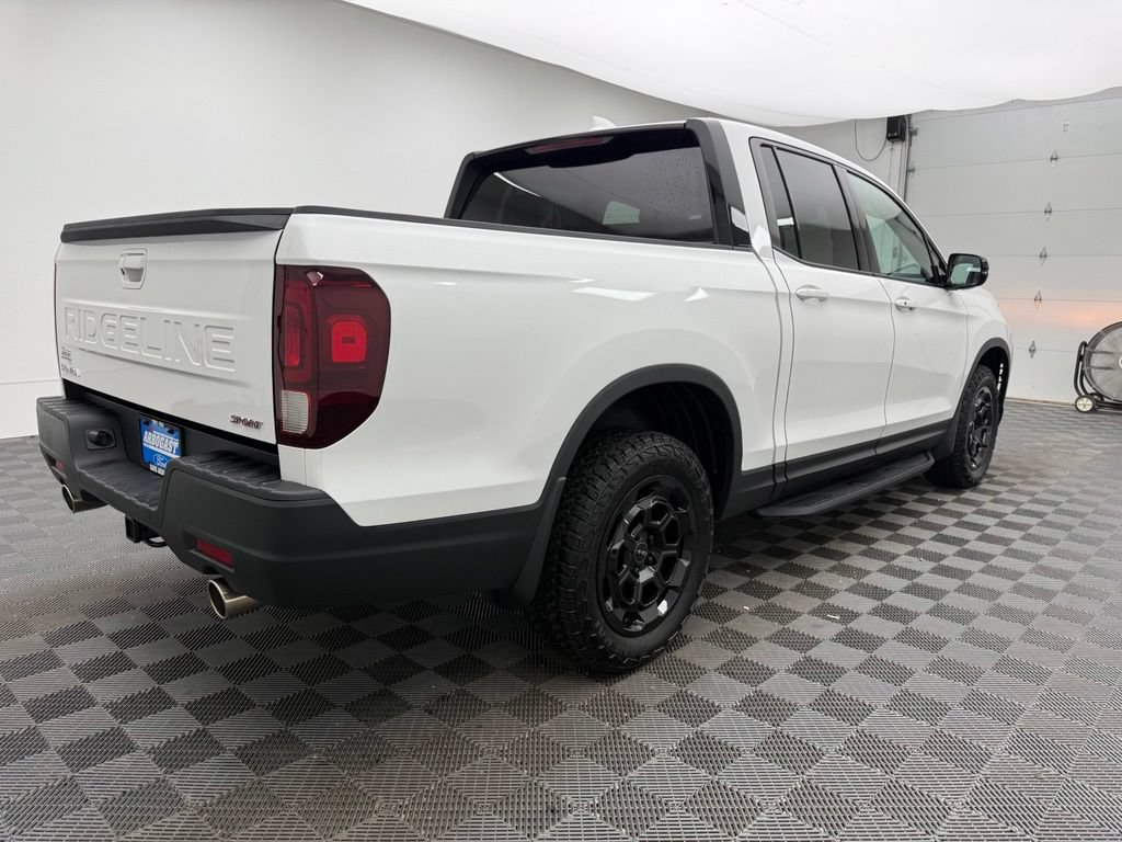 Used 2025 Honda Ridgeline Sport+ image 8