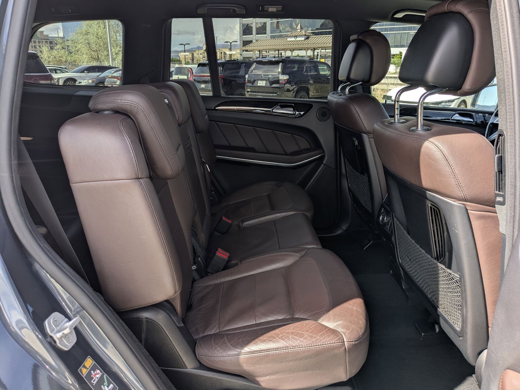 Used 2016 Mercedes-Benz GL 550 4MATIC image 29