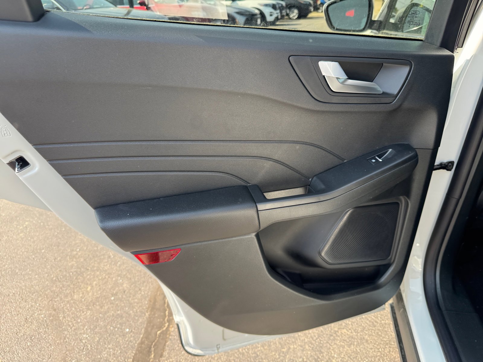 New 2025 Ford Escape SE image 25