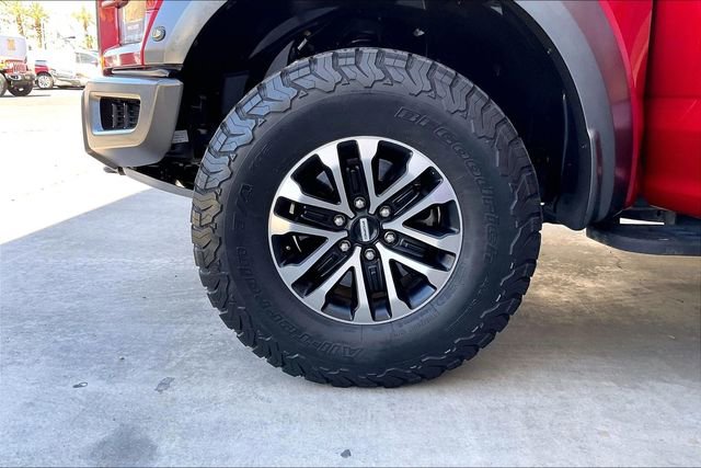 Used 2020 Ford F150 Raptor w/ Equipment Group 802A Luxury image 8