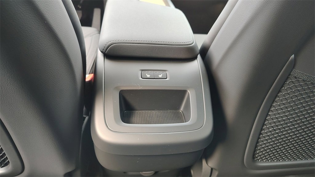 New 2026 Volvo XC60 B5 Core w/ Protection Package Premier image 26