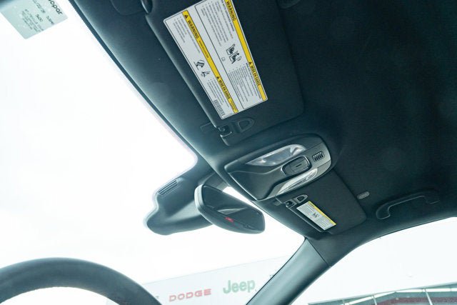 Certified 2025 Jeep Compass Trailhawk AWD/4WD image 16