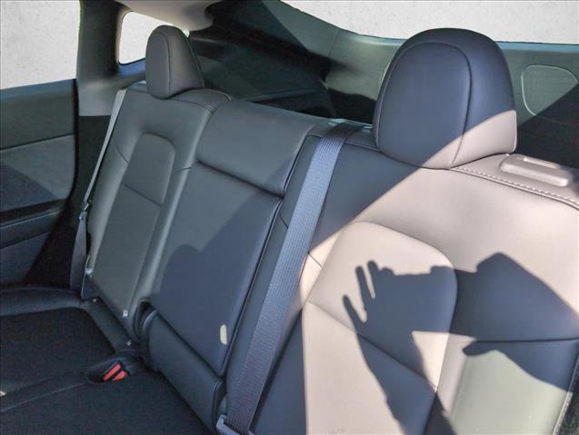 Used 2025 Tesla Model Y Long Range RWD image 18