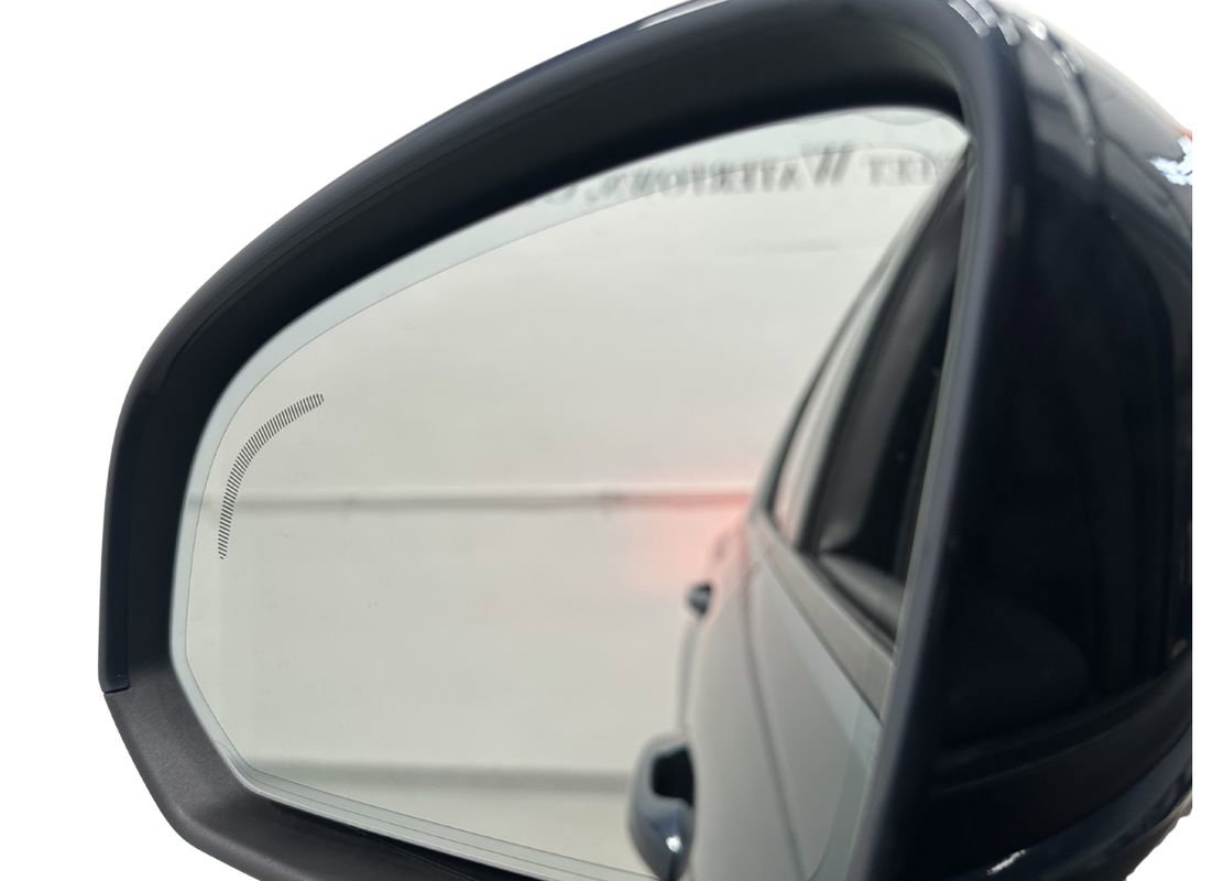 Used 2021 Volvo XC40 T5 Momentum image 20