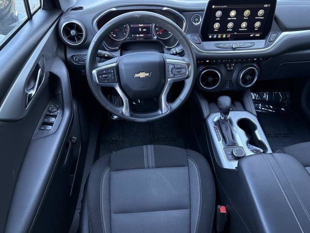 Used 2024 Chevrolet Blazer LT w/ Convenience Package FWD image 29