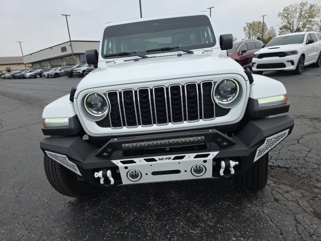 Used 2025 Jeep Wrangler Unlimited Sahara w/ Safety Group AWD/4WD image 11