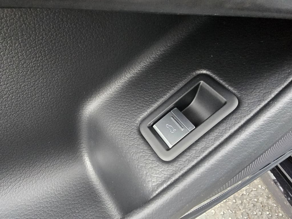 New 2026 Audi A8 L 3.0T AWD/4WD image 22