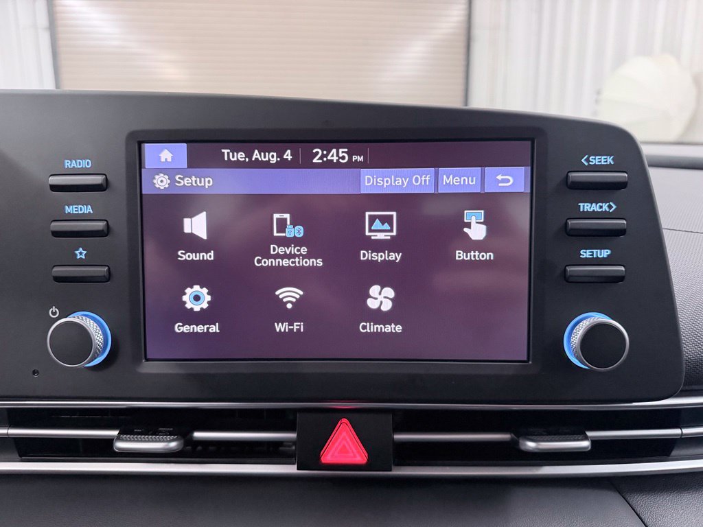 Used 2026 Hyundai Elantra SE FWD image 19