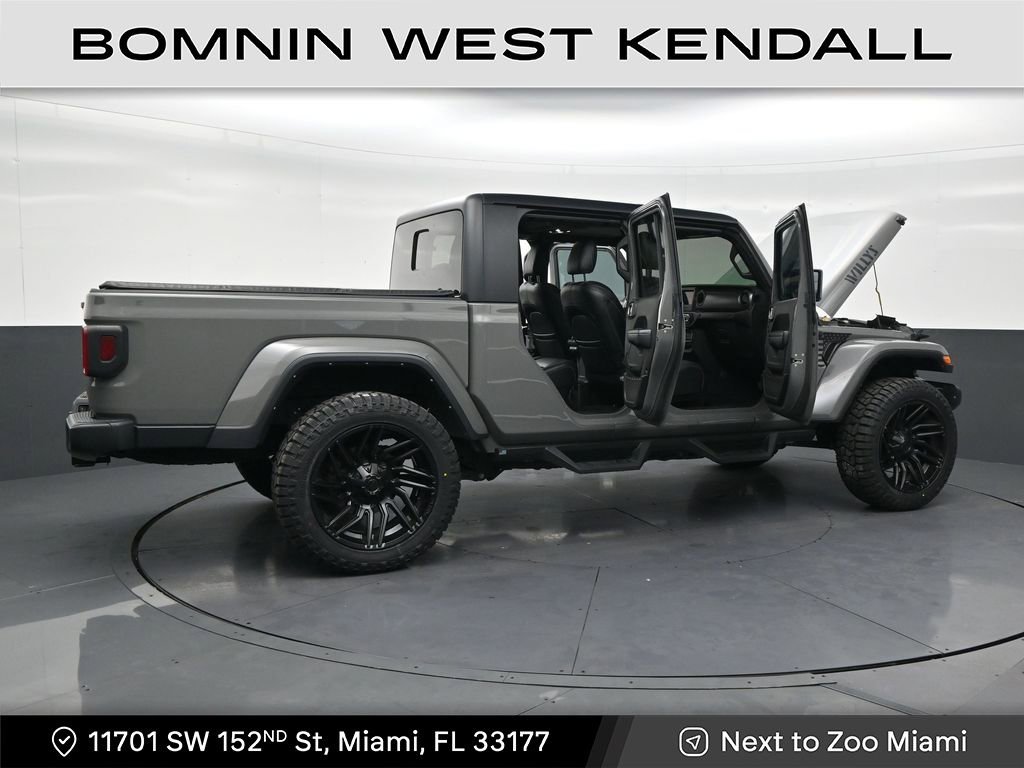 Used 2022 Jeep Gladiator Willys image 29