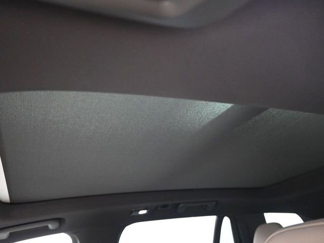 New 2026 Volvo XC90 T8 Plus w/ Protection Package Premier image 19