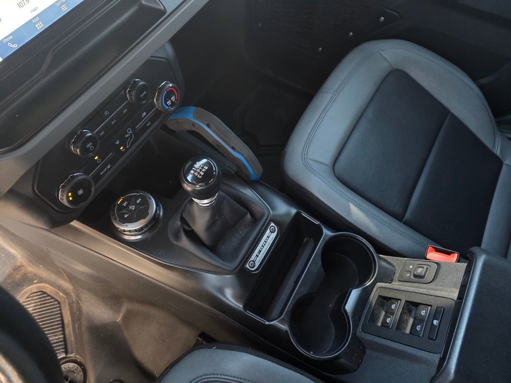 Used 2022 Ford Bronco Black Diamond image 18