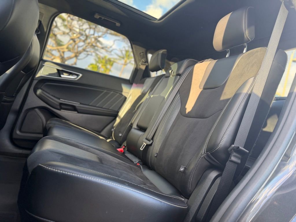 Used 2019 Ford Edge ST w/ Equipment Group 401A image 16