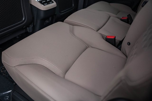 New 2026 Volvo XC90 B6 Plus image 32