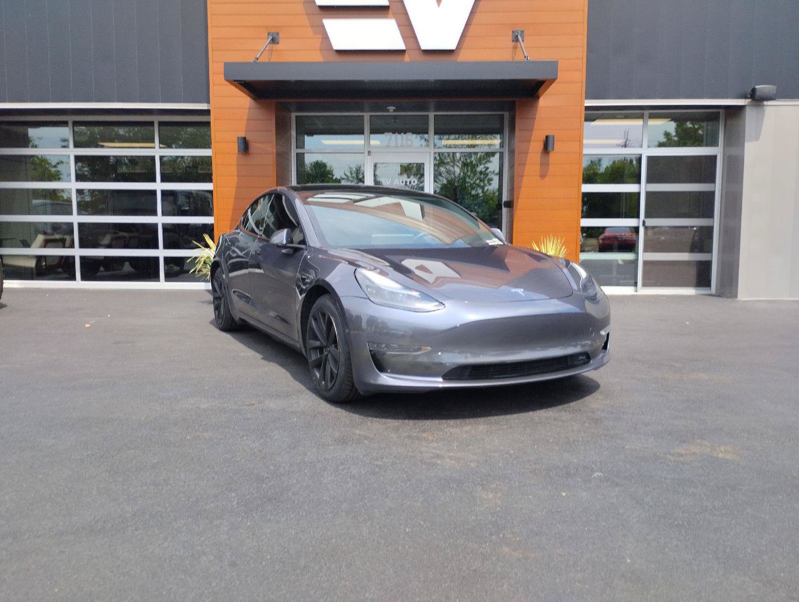 Used 2021 Tesla Model 3 Standard Range Plus RWD image 2