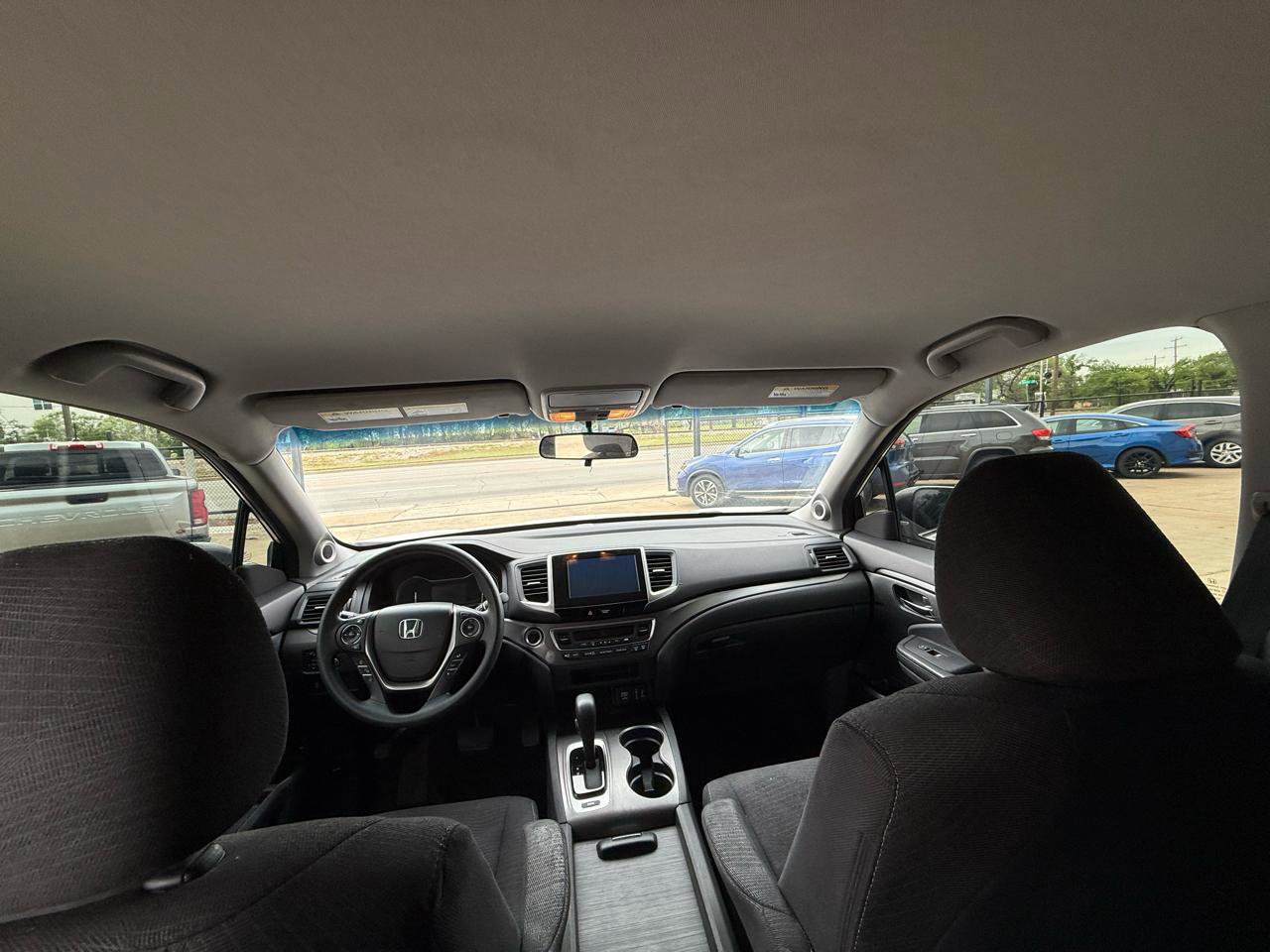 Used 2017 Honda Pilot EX image 9