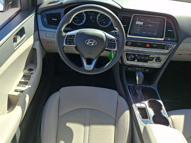 Used 2018 Hyundai Sonata SE FWD image 11