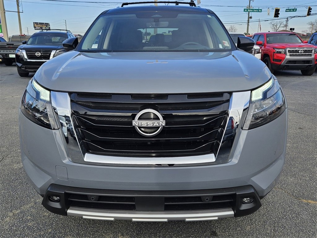 New 2025 Nissan Pathfinder Platinum image 18