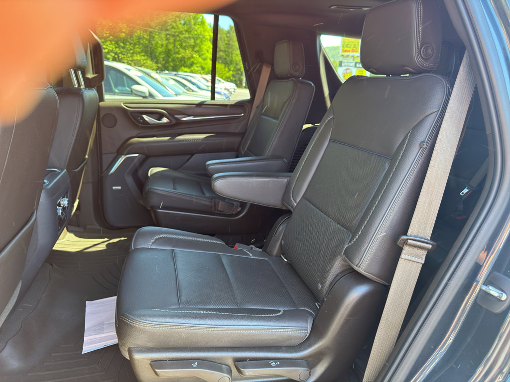 Used 2021 GMC Yukon Denali w/ Denali Premium Package AWD/4WD image 17