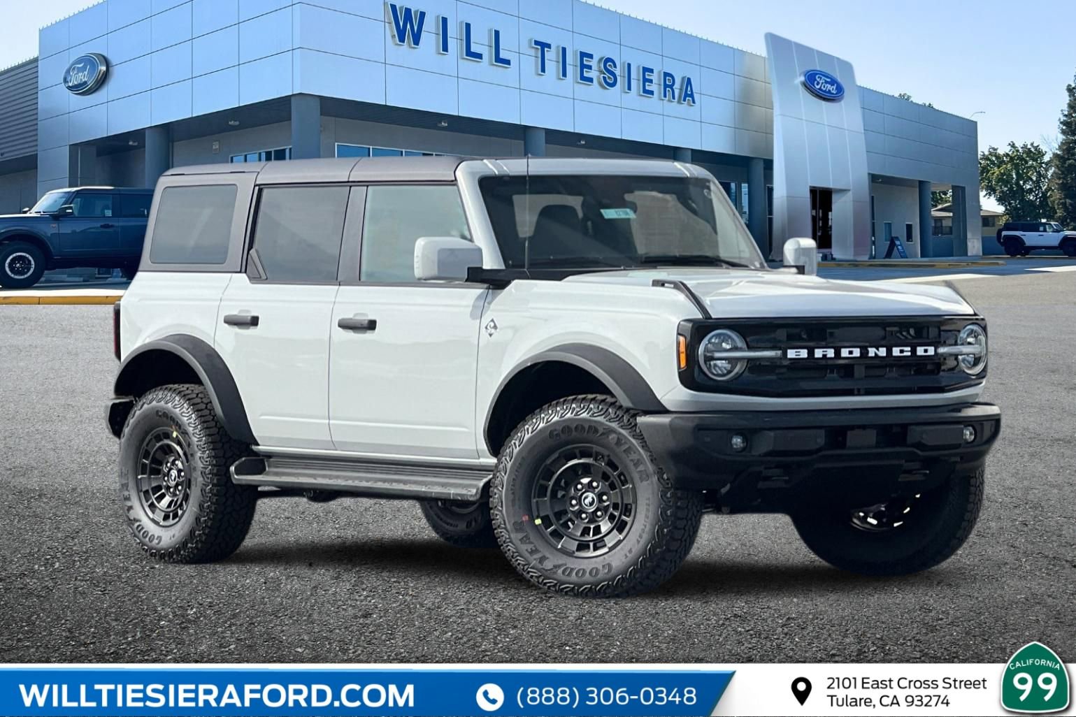 New 2026 Ford Bronco Outer Banks w/ Sasquatch Package