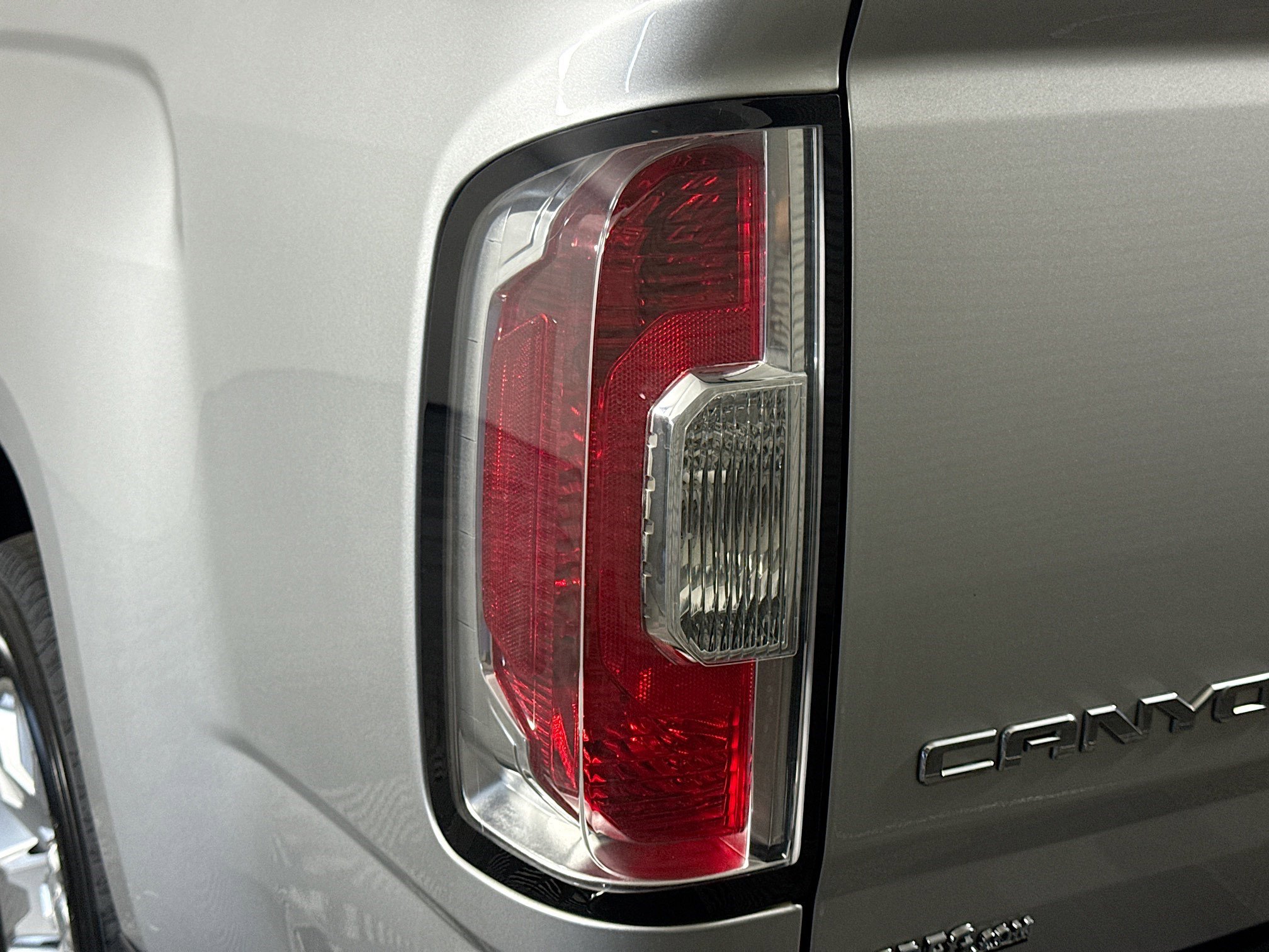 Used 2018 GMC Canyon SLE w/ Trailering Package image 35