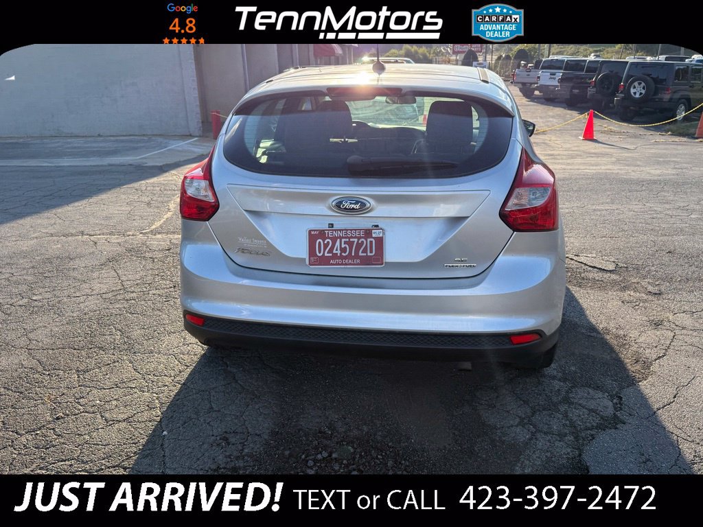 Used 2014 Ford Focus SE w/ SE Winter Package FWD image 6