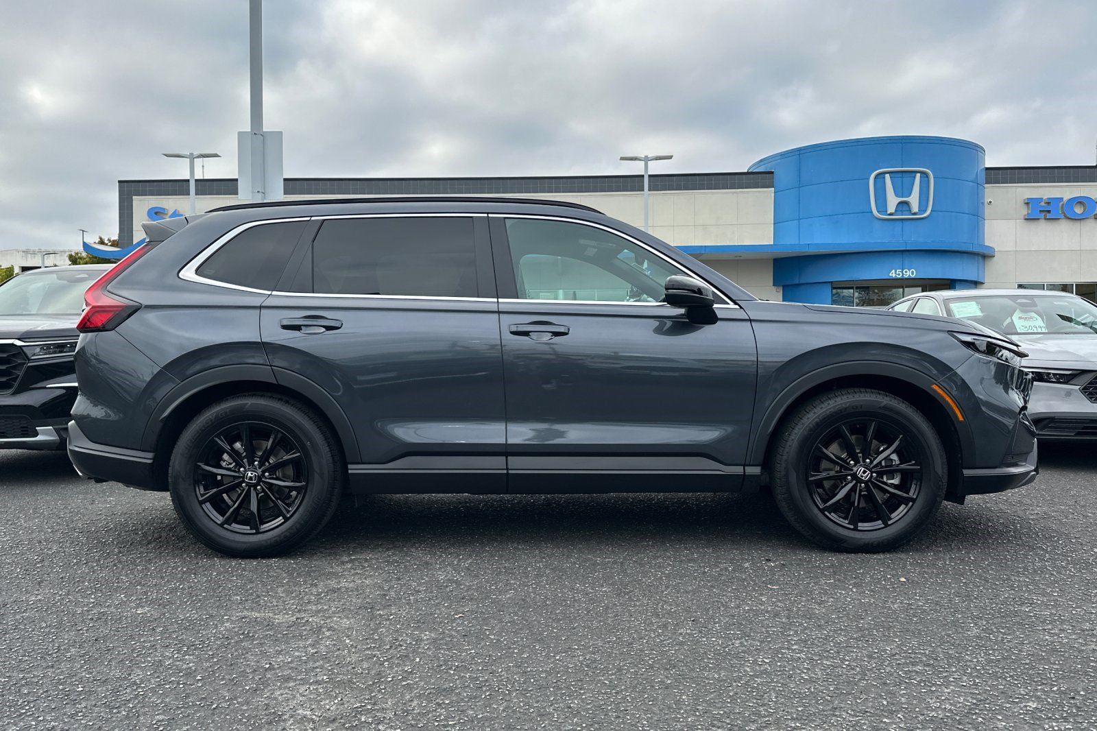Certified 2024 Honda CR-V Sport-L image 8