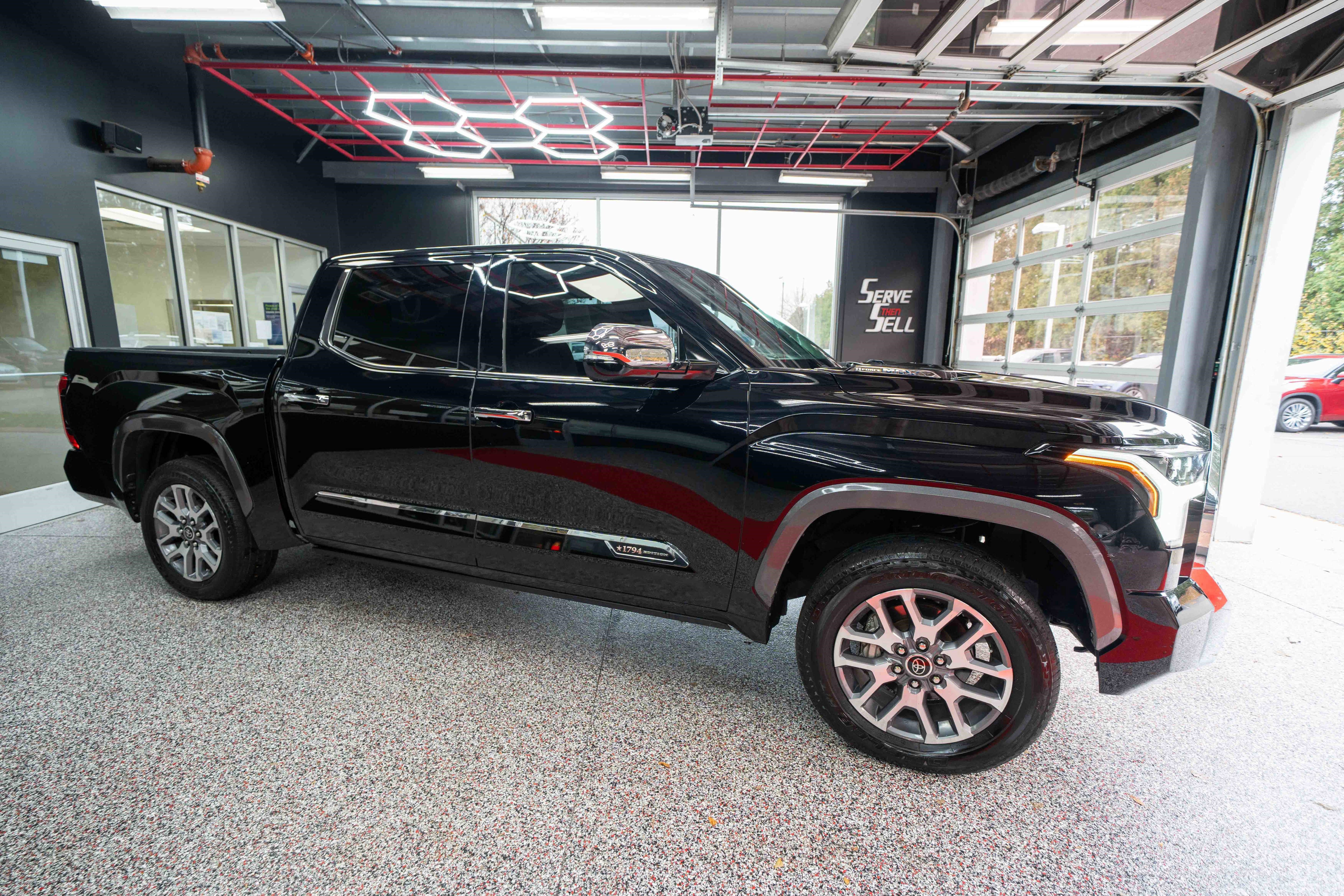 Used 2023 Toyota Tundra 1794 Edition image 5